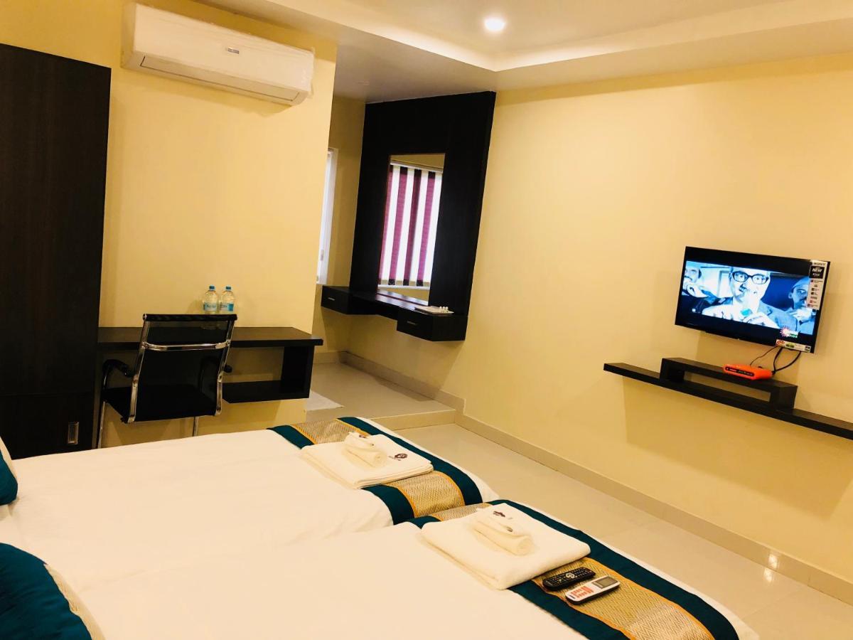 Hotel Fortune M R Grands Suluru Ngoại thất bức ảnh