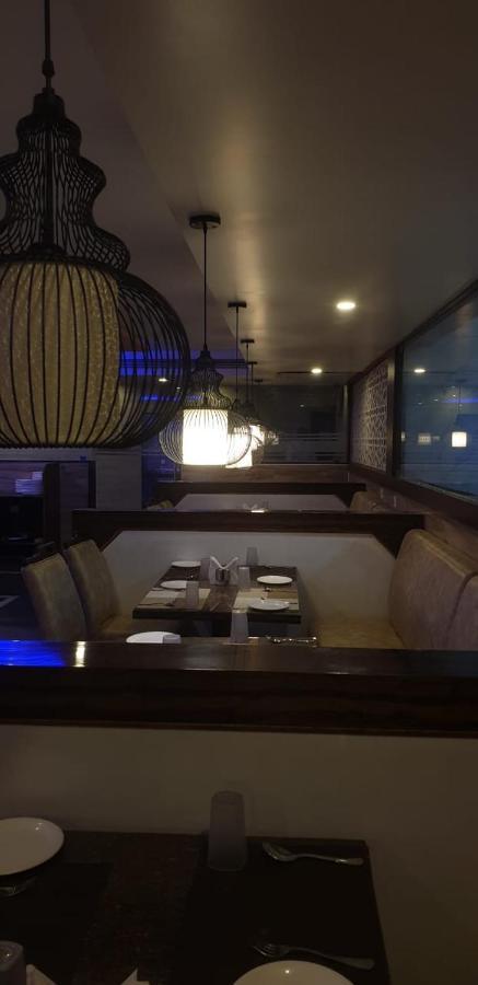 Hotel Fortune M R Grands Suluru Ngoại thất bức ảnh