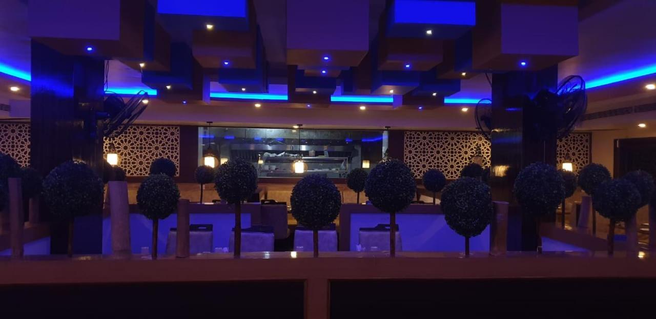 Hotel Fortune M R Grands Suluru Ngoại thất bức ảnh