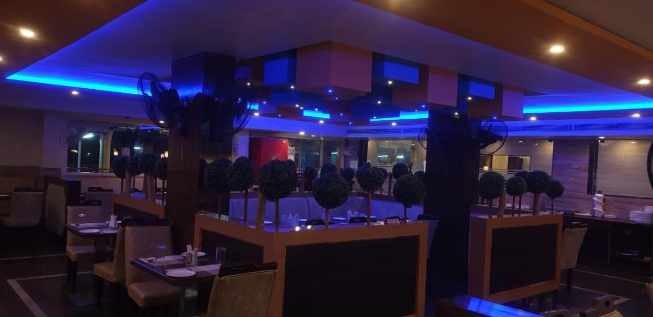 Hotel Fortune M R Grands Suluru Ngoại thất bức ảnh