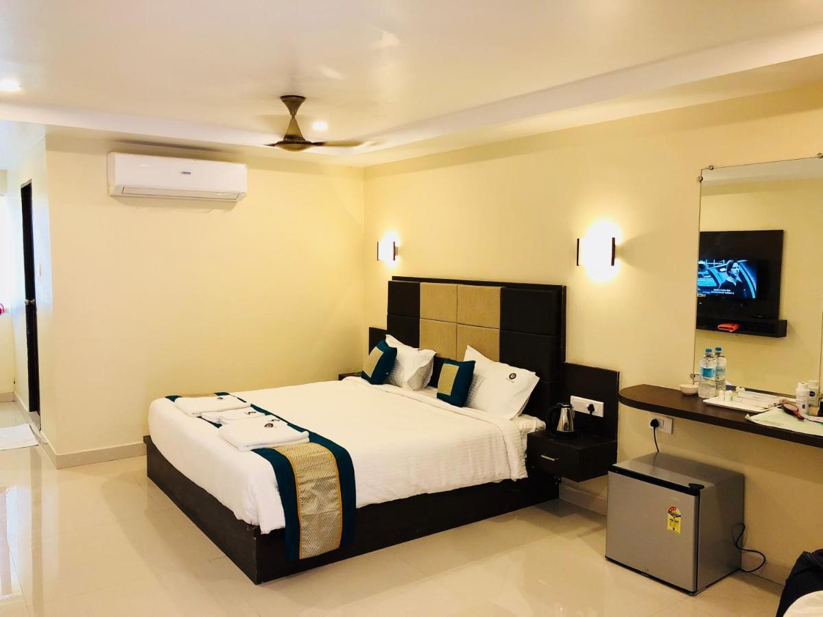Hotel Fortune M R Grands Suluru Ngoại thất bức ảnh