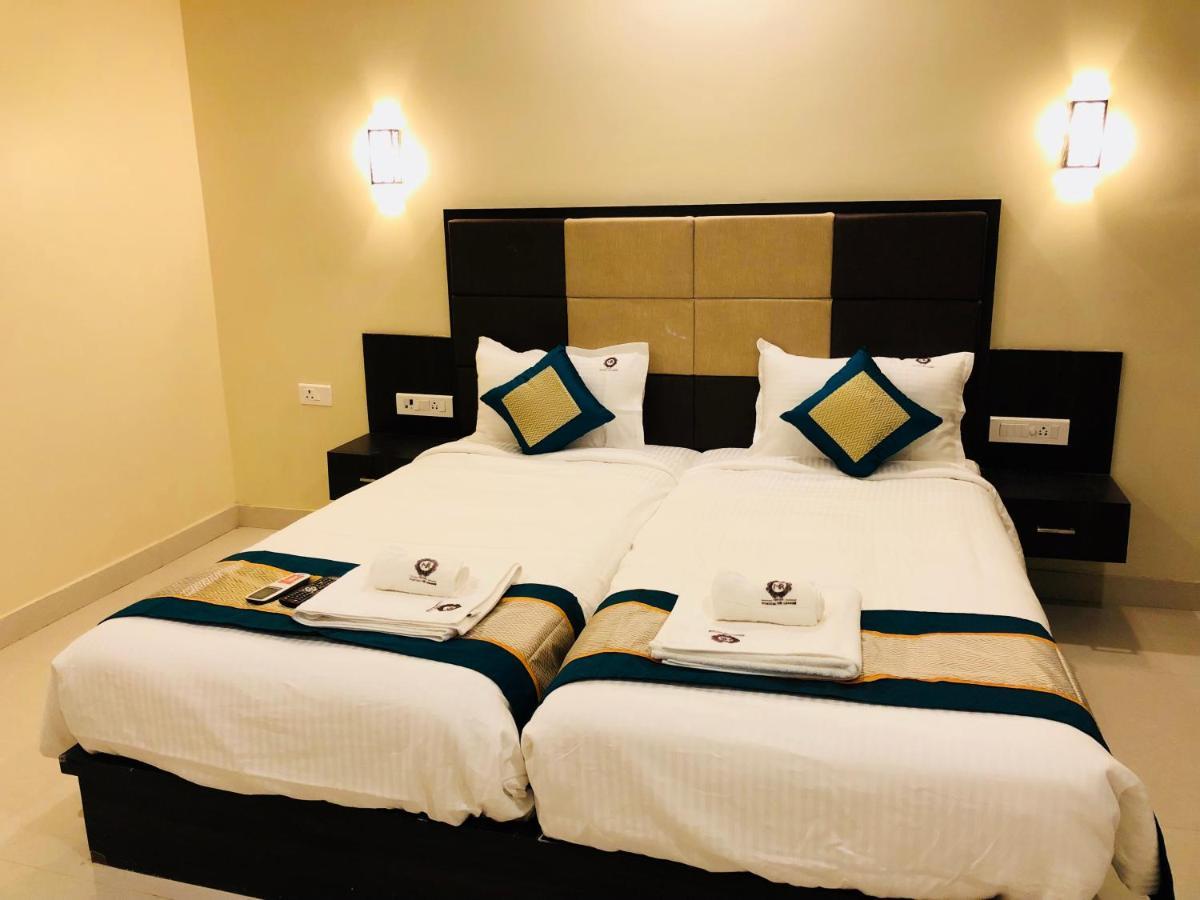 Hotel Fortune M R Grands Suluru Ngoại thất bức ảnh