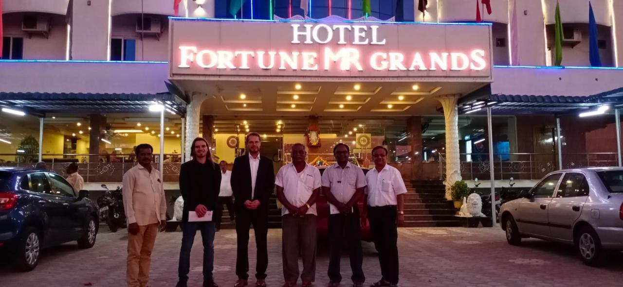 Hotel Fortune M R Grands Suluru Ngoại thất bức ảnh